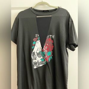 SHEIN shirt with shear cutout size 1XL